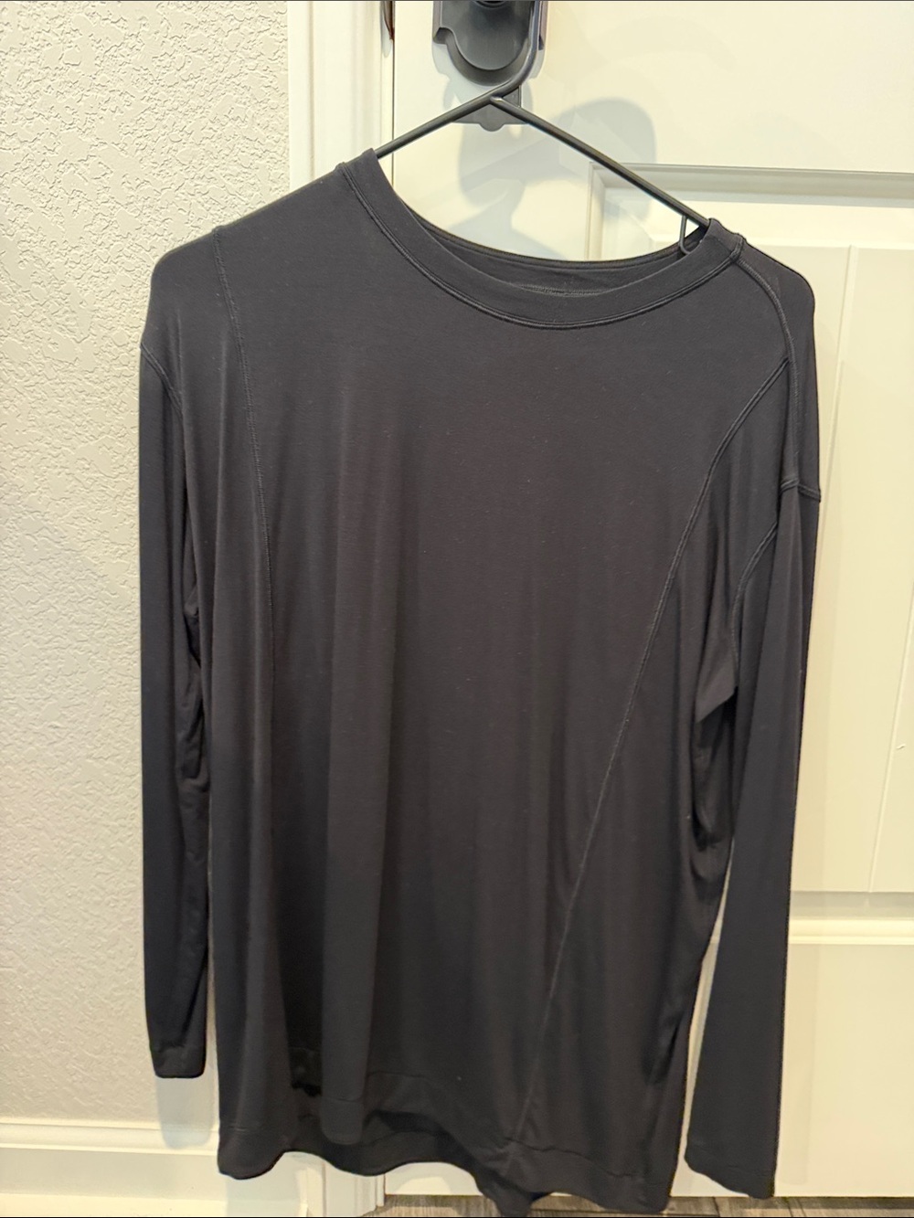 Women’s Long Sleeve Crewneck Performance Shirt - Black